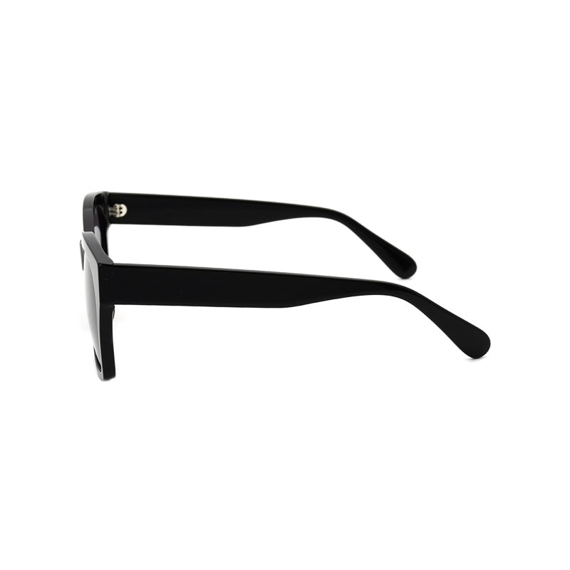 Violet - Large Frame Trendy Sunglasses