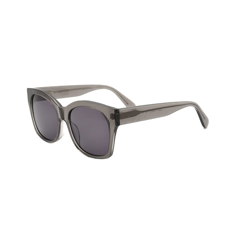 Violet - Large Frame Trendy Sunglasses